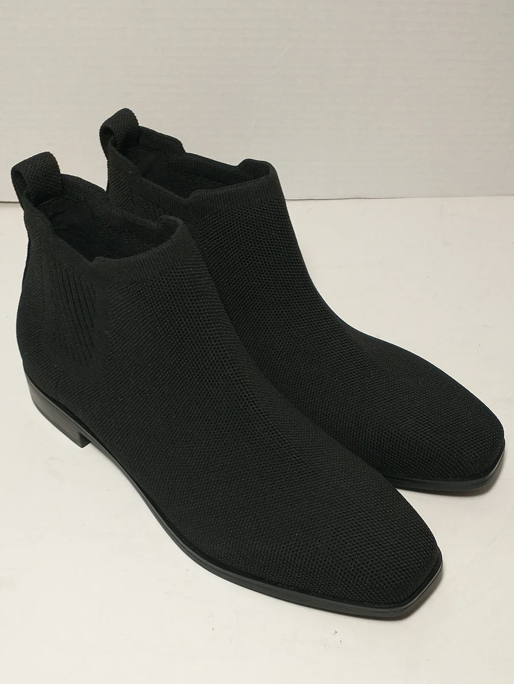 Vivaia Ryan Slip On Chelsea Boot, Black, Women's Size 8.5, Square Toe